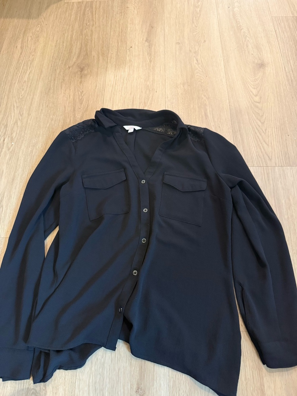 Black Long-Sleeve Button Front Shirt - Candies adult medium